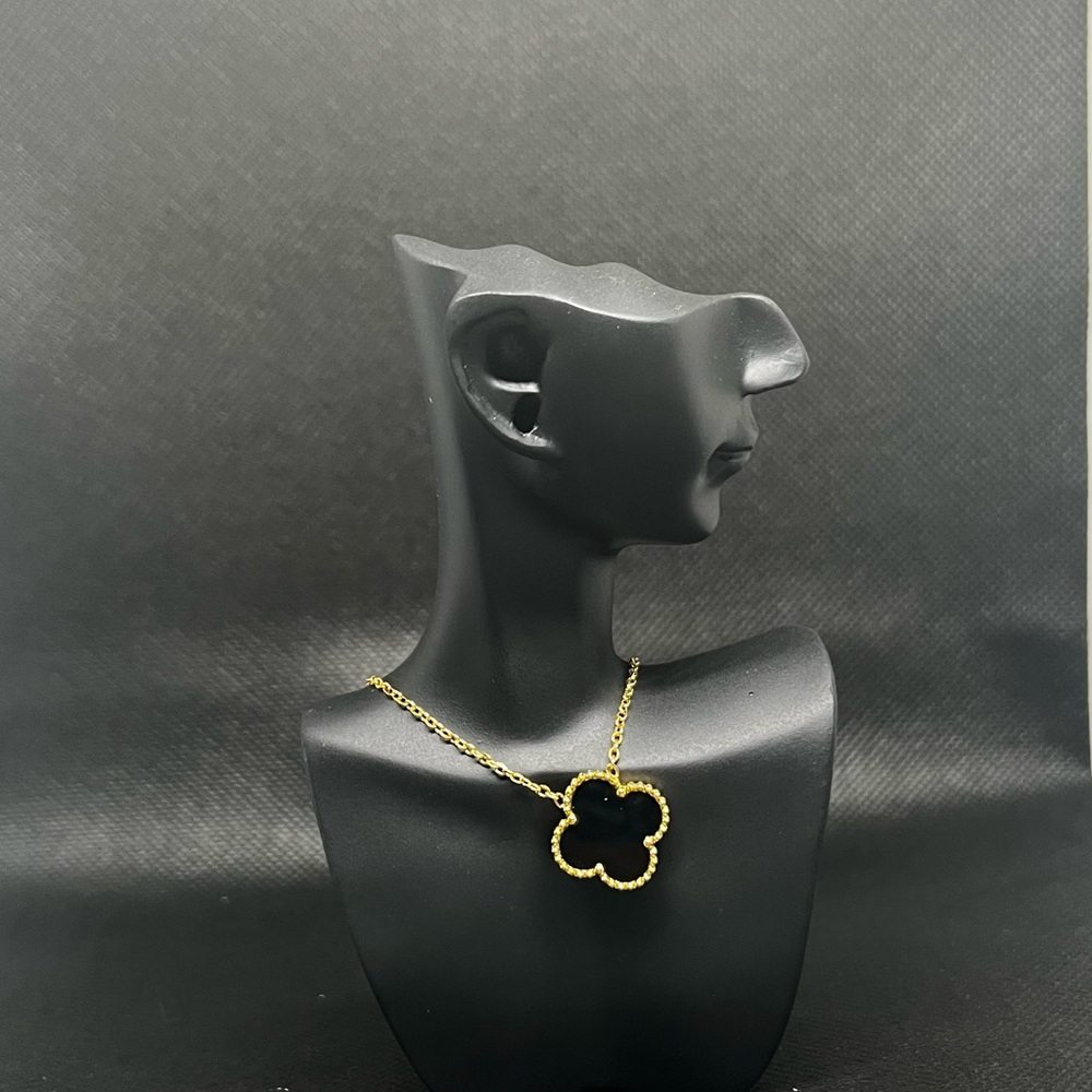 Elegant Black and Gold Pendant Necklace